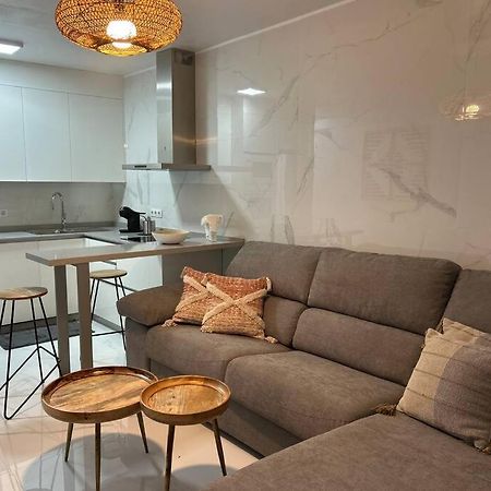 Moderno Apartamento Cerca Al Mar Tías Esterno foto