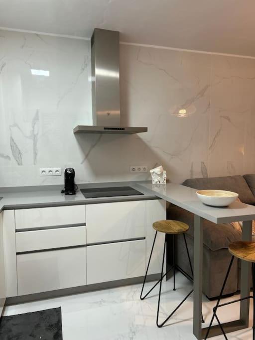 Moderno Apartamento Cerca Al Mar Tías Esterno foto