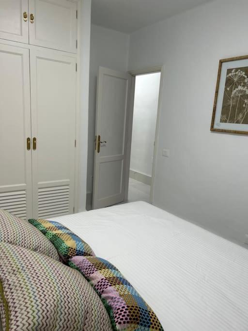 Moderno Apartamento Cerca Al Mar Tías Esterno foto