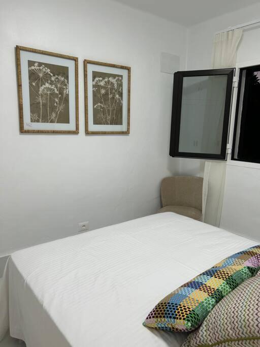 Moderno Apartamento Cerca Al Mar Tías Esterno foto