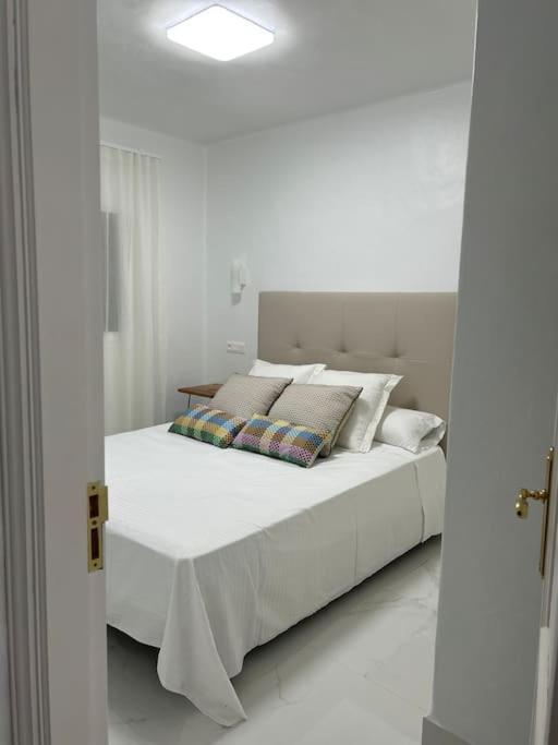 Moderno Apartamento Cerca Al Mar Tías Esterno foto