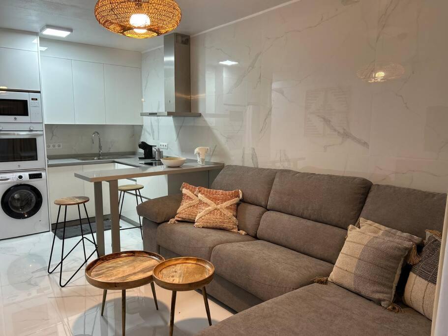 Moderno Apartamento Cerca Al Mar Tías Esterno foto